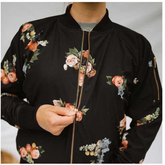 Albion Fit Rose Black Bomber jacket - Picture 10 of 12